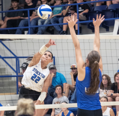 Lady Tiger Sophomore Adrienne McCoy vs Lincoln