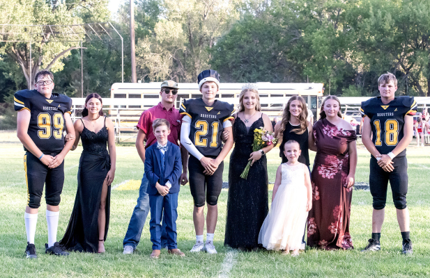 PALCO’S HOMECOMING KING AND QUEEN were crowned last Friday prior to the football game. Pictured with King Clay Mitnzer and Queen Brooke Hamel are from left: Jay Frakes, Sophia Simoneau, Austin Harmon, (the King and Queen), Trinity Couse, Lorene Saindon, Rhett Post, and the Junior Attendants in the front row, Soloman Harper and Brianna Benoit.