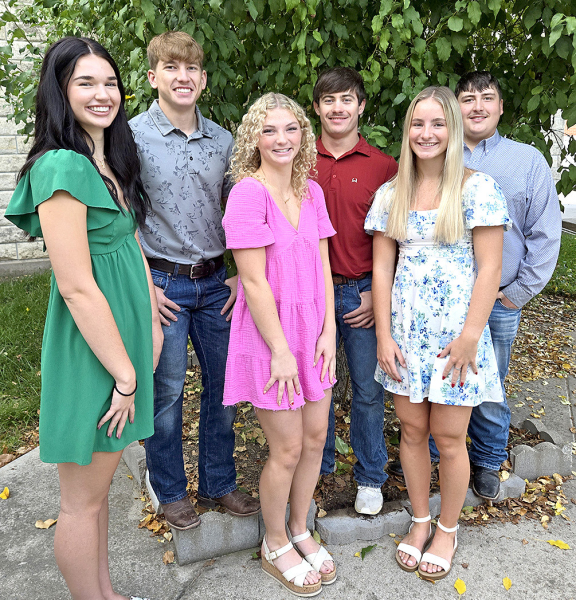 THIS YEAR’S SHS HOMECOMING CANDIDATES are (from left) Aubrey Kesler, Cason Iwanski, Ashlyn Hahn, Emerson Lowry, Ava Dix, and Ryan Mongeau.