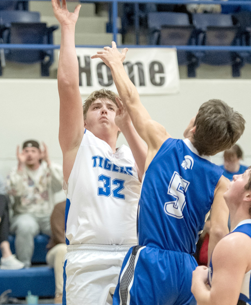 Damon Muir vs. Tescott JV