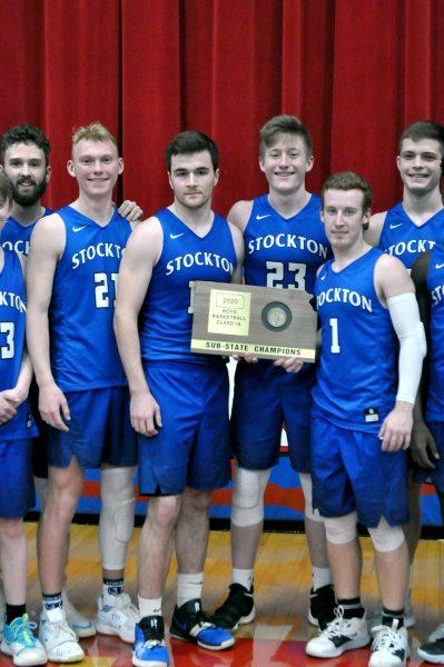 seniors with trophy