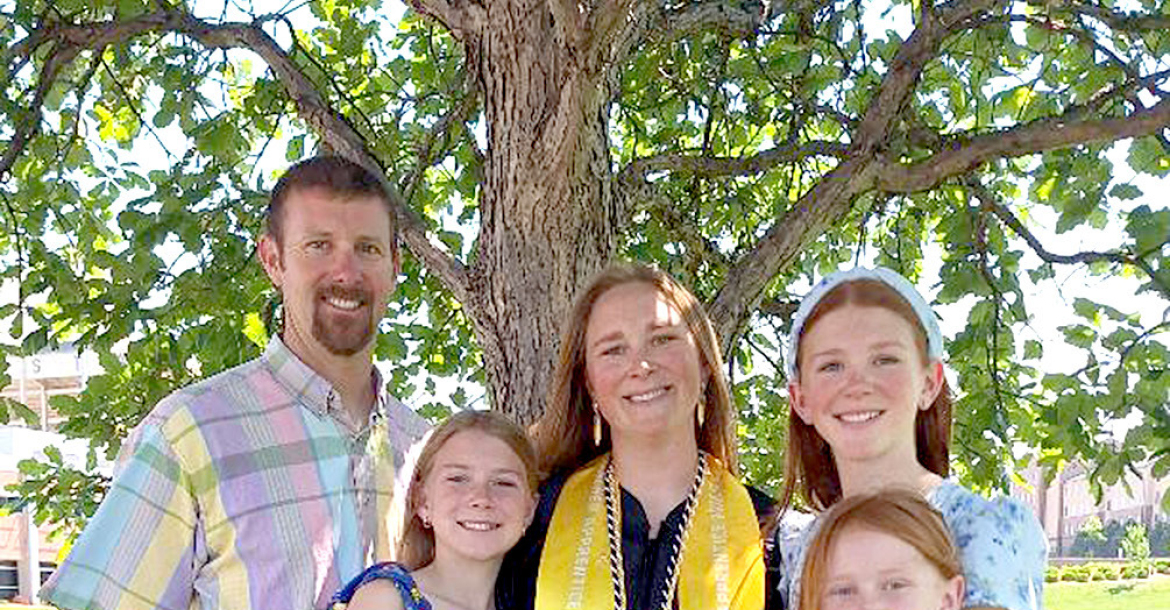 SGS TEACHER ERIN DIBBLE is ready for the school year! Here she is pictured with her family (from left) Derry, Joree, Erin, Eloree, and Omree.