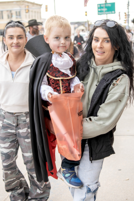 Jacque Inglsbee, Crew Look, and Julia Look at the Sigma Phi Halloween Parade last Friday