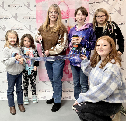 MISTY’S DANCE GALLERY recently held an Open House and Ribbon Cutting. Pictured are (from left) Brynlie Kreutzer, Emmalin Jurgens, owner Misty Higdon, Amberleigh Jurgens, Adalyn McNulty, and Rihanna Rowe.
