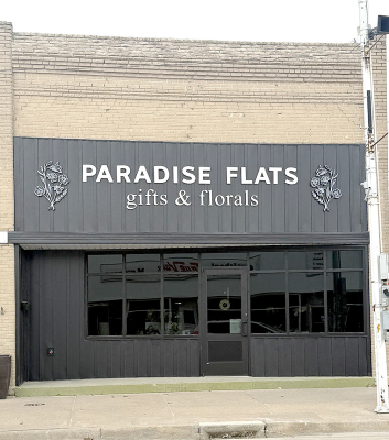 PARADISE FLATS GIFTS & FLORALS at 200 West Mill Street in Plainville, Kansas is sporting a fresh new look! Stop in and see what owners Joe and Lolly Brewster have in store — your go-to destination for unique gifts and beautiful florals right in the heart of Plainville.