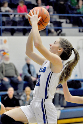 FRESHMAN AVA DIX