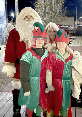 Santa, Mrs. Claus, and the elves made their appearance at the Olde Tyme Christmas this year.
