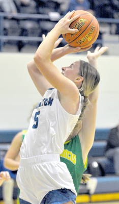 Junior Ava Dix vs. St. Francis HS Girls Basketball