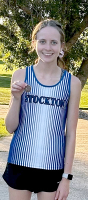 Hoeting runs a PR to place fifth at Norton