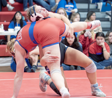 Ashlyn Hahn vs. Averie Counts of Russell Championship match at Regionals