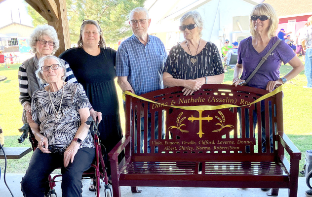 Pictured from left to right is Karen Roy, Viola Ricks, the oldest living daughter at 100 years old, Monica Knott, Darrell Griffin, Norma Griffin and Julie McCaleb. (Story &amp; Picture by Jim Desbien)