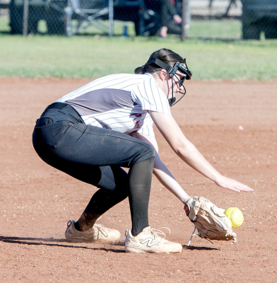 Plainville’s Shortstop Emma Fuzzell vs. Ellis-Quinter