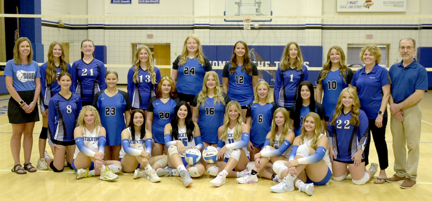 THE 2024 SHS VOLLEYBALL members are front row, from left: Ashlyn Hahn, Bodye Stithem, Aubrey Kesler, Ava Dix, Katlyn Couse, and Brin Muir; middle row, from left: Meredith Gasper, Paytyn McNulty, Piper Creighton, Karleigh Horn, Saj Snyder, Camille Lowry, and Aidyen Kerr; and back row, from left: Jen Kesler (head coach), Teagann Shamburg, Kourtnie Bird, Jada Martin, Brenna Odle, Shae Yohon, Kaley Jones, Skylar Amlong, Terri Bennett and Scott Bennett.