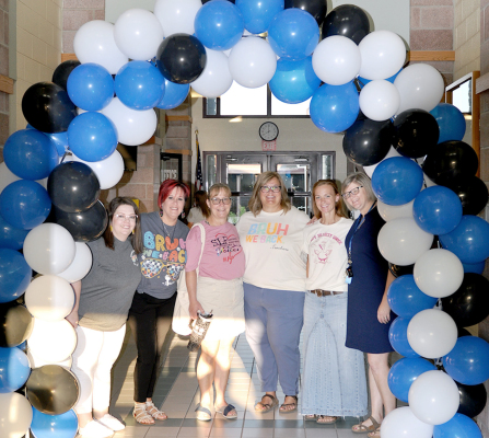 THIS WELCOMING COMMITTEE was among those at Stockton Grade School greeting the eager students on the first day of school. Pictured from left are: Amanda Kreider, Anne Williams, Misty Higdon, Tracie Ford, Rhonda Rogers, and Megan Gasper.