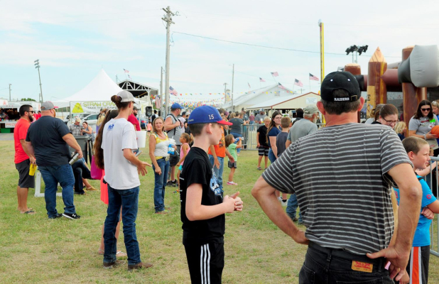 A NICE CROWD OF KIDS AND ADULTS