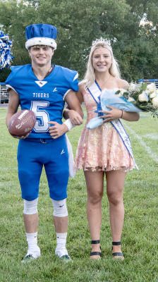 Homecoming King and Queen Camerson Balthazor and Saj Snyder