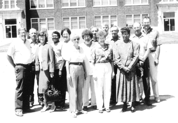 MEMBERS OF THE SHS CLASS OF 1954