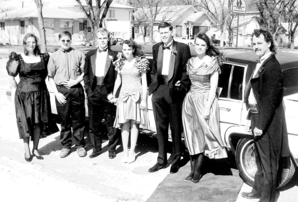 HEADING TO THE 1994 SHS PROM
