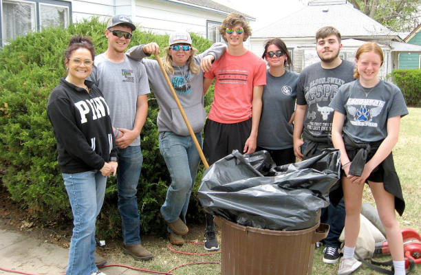 HELPING OUT at the Vera Niermeier house during PRIDE Day were teacher Lita Allen, Colton Williams, Kaden King, Max Moffet, Jaylyn Sager, Jaxon Dunlap and Baileigh Balthazor. (Photo Courtesy of Deb Niermeier)