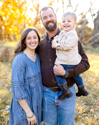 Maddie & Taylor Lambert and son, Thad