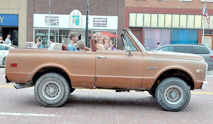 Ashlyn Hahn driving on Cruise Night with passenger, Ava Dix, Johny Hamel, and Breckyn Williams